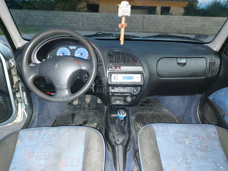 Citroen Saxo 