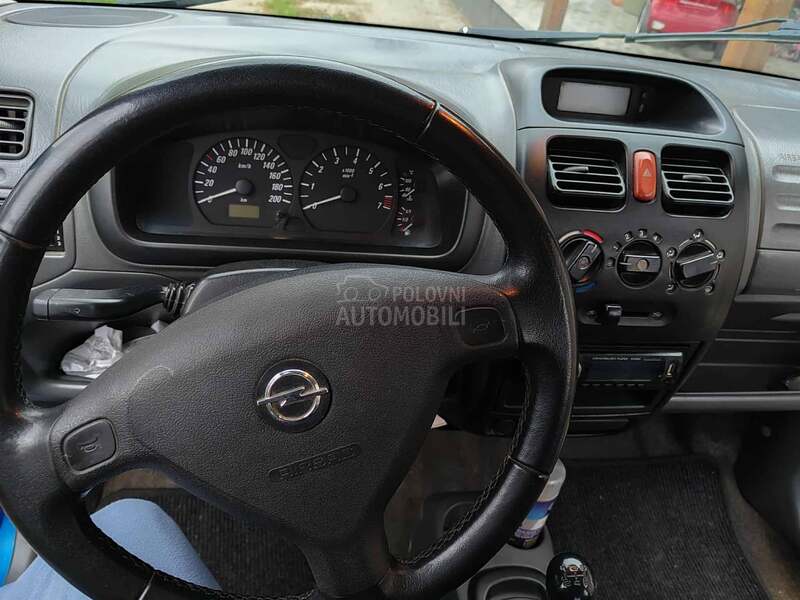 Opel Agila 