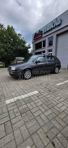 Volkswagen Golf 3 1.6 TNG
