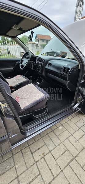 Volkswagen Golf 3 1.6 TNG