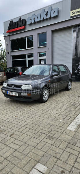 Volkswagen Golf 3 1.6 TNG