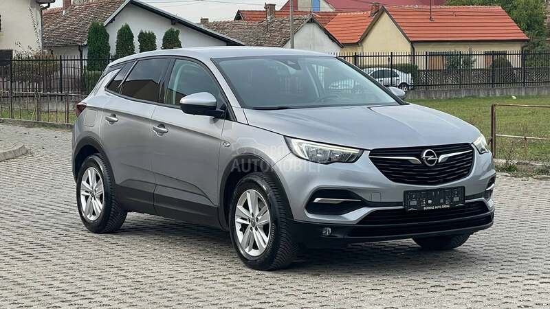 Opel Grandland X 1.6CDTi