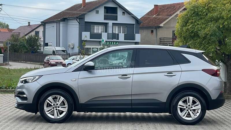 Opel Grandland X 1.6CDTi