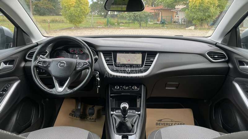 Opel Grandland X 1.6CDTi
