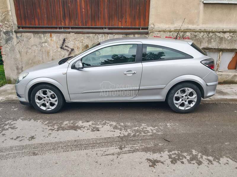 Opel Astra H 