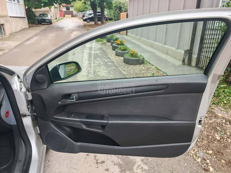 Opel Astra H 