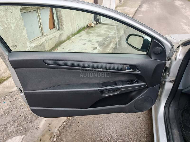 Opel Astra H 