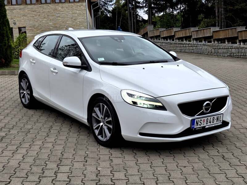 Volvo V40 /2.0d Kinetic 120hp/