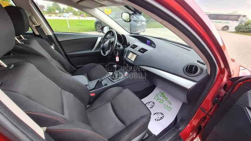 Mazda 3 Takumi-N.AVI