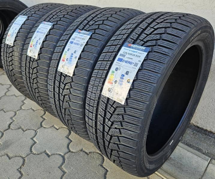 Hankook 225/45 R18 Zimska