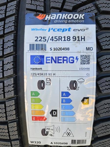 Hankook 225/45 R18 Zimska