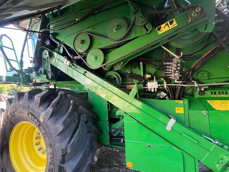 John Deere T 660 i