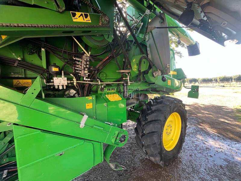 John Deere T 660 i