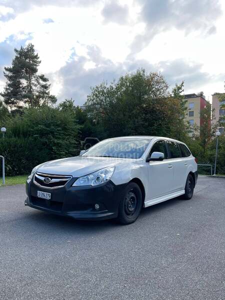 Subaru Legacy 2.0i AWD