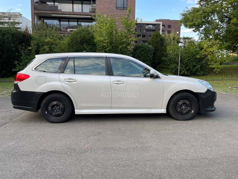 Subaru Legacy 2.0i AWD