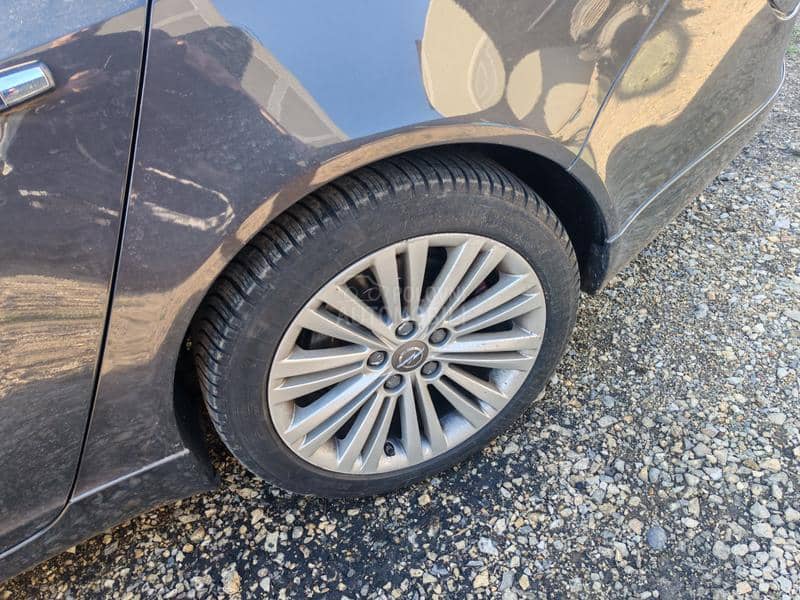 Aluminijumske felne GM 18" 5 x 120