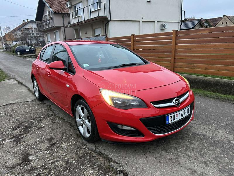 Opel Astra J 