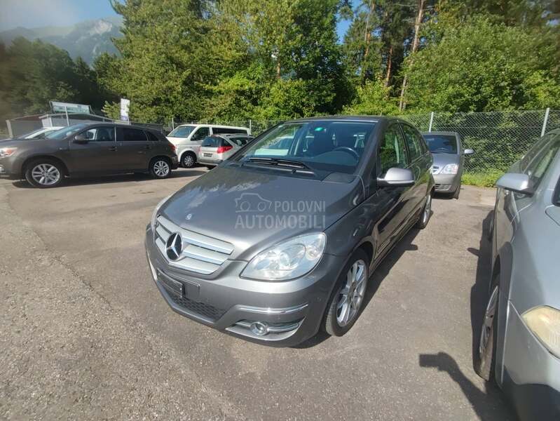 Mercedes Benz B 180 CH / bogata oprema