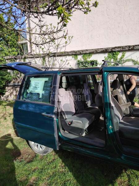 Citroen C8 