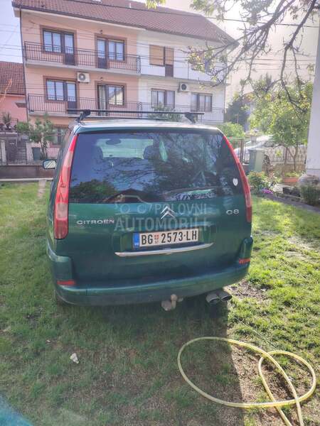 Citroen C8 