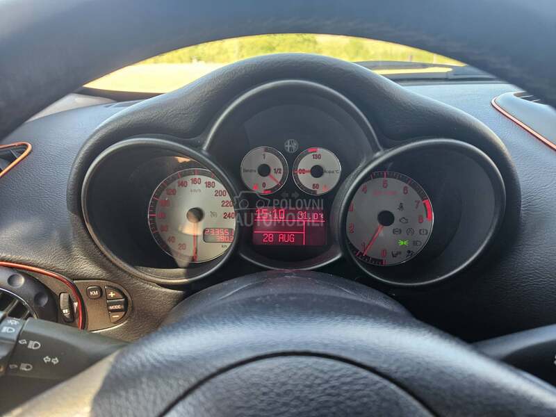 Alfa Romeo GT 2.0 JTS
