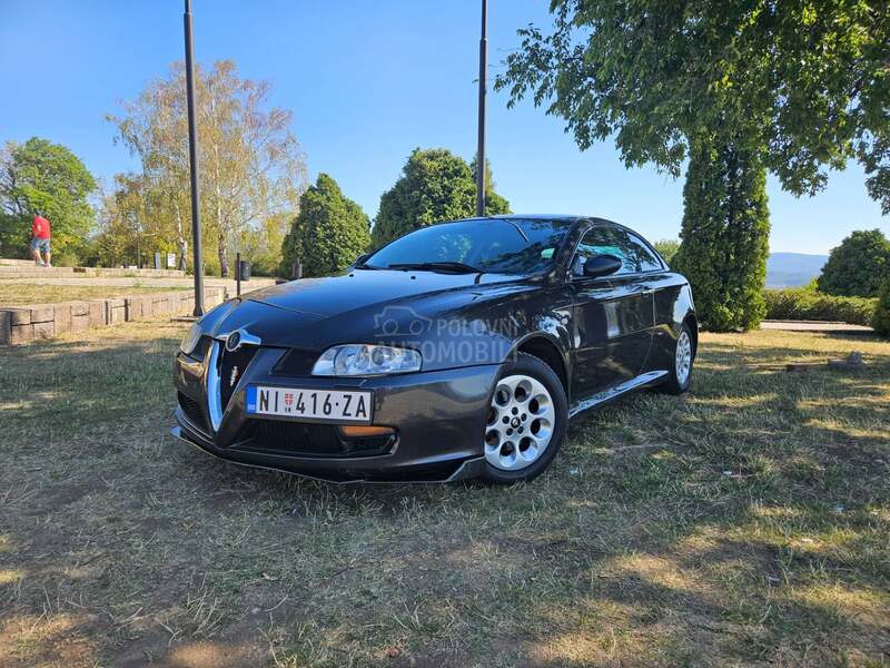 Alfa Romeo GT 2.0 JTS