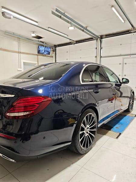 Mercedes Benz E 220 Amg