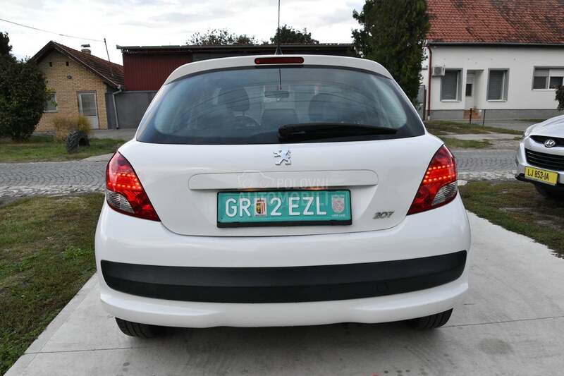Peugeot 207 8ven tila 5vr