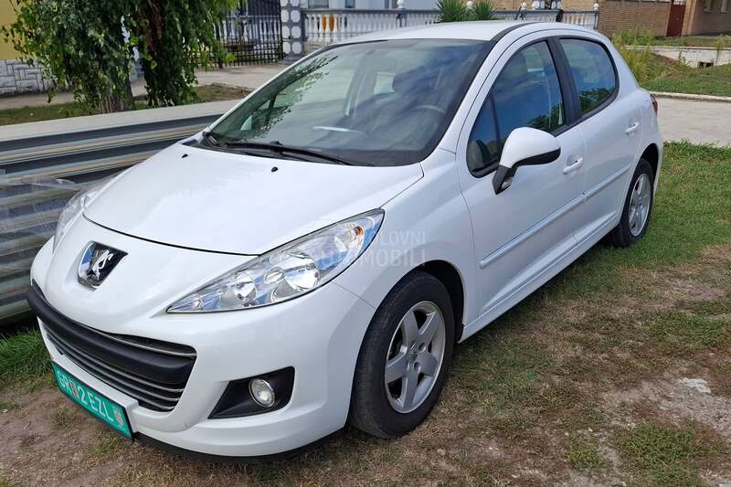 Peugeot 207 8ven tila 5vr