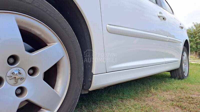 Peugeot 207 8ven tila 5vr