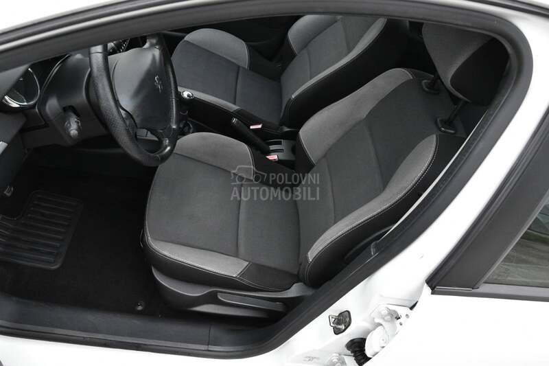Peugeot 207 8ven tila 5vr