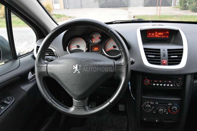 Peugeot 207 8ven tila 5vr