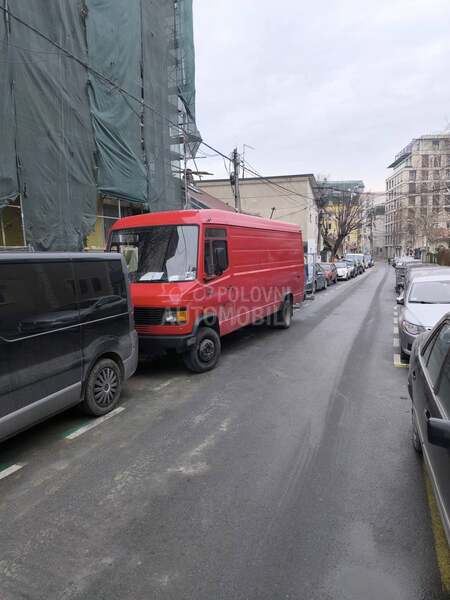 Mercedes Benz Vario 711