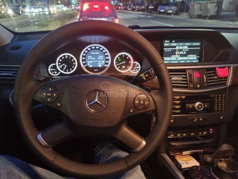 Mercedes Benz E 350 