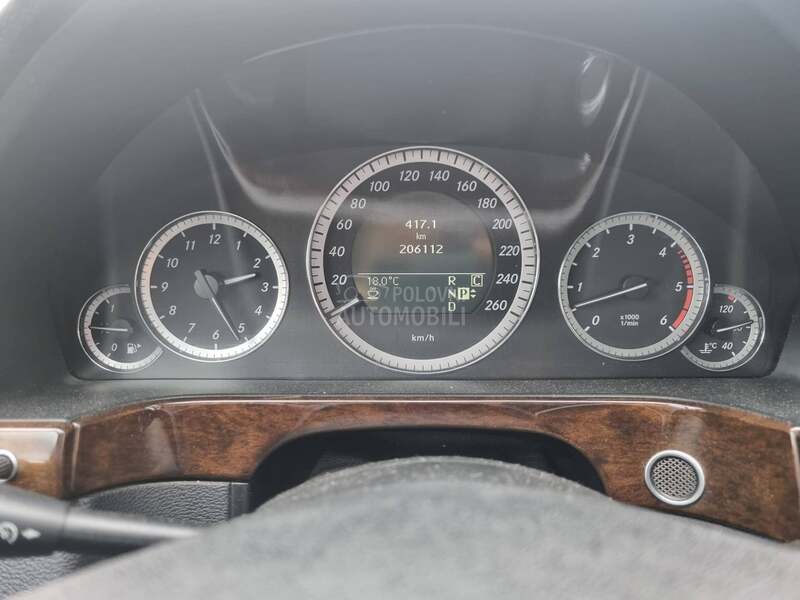 Mercedes Benz E 350 