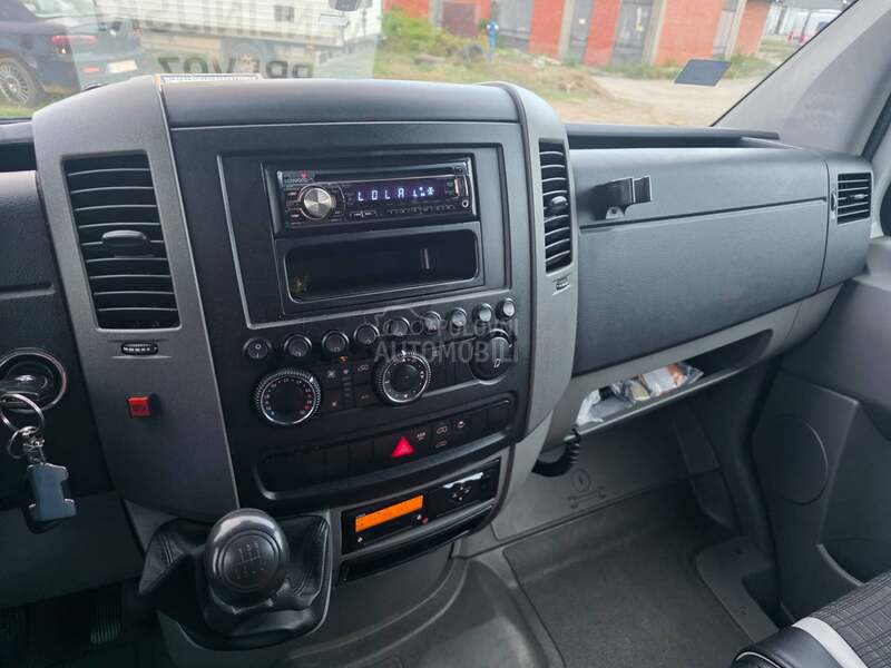 Mercedes Benz Sprinter 516