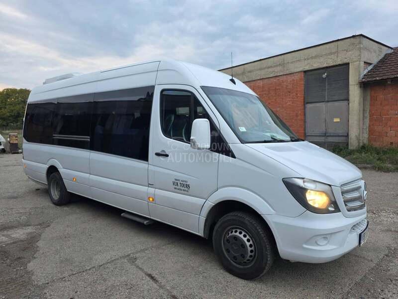 Mercedes Benz Sprinter 516