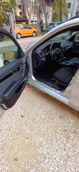 Mercedes Benz C 220 