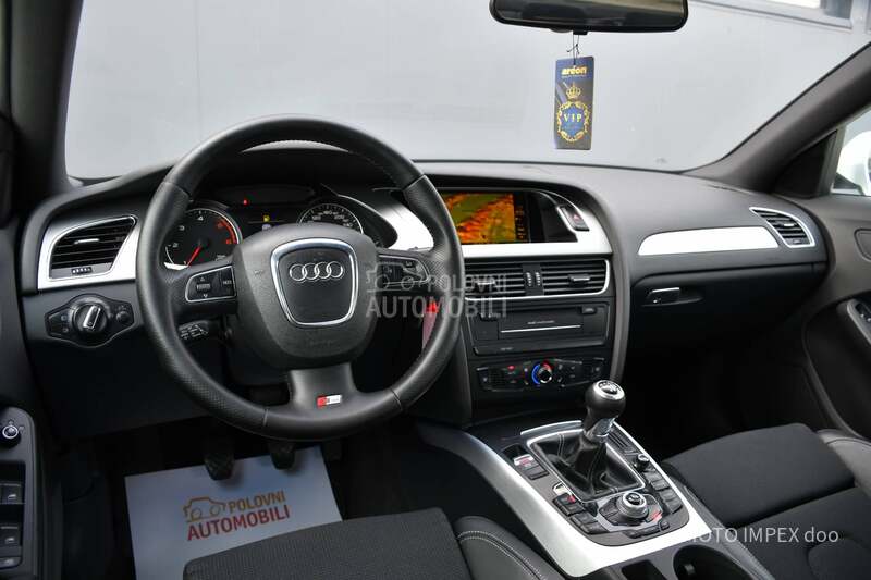 Audi A4 2.0 TDI/S-LINE/N0V
