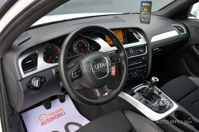 Audi A4 2.0 TDI/S-LINE/N0V