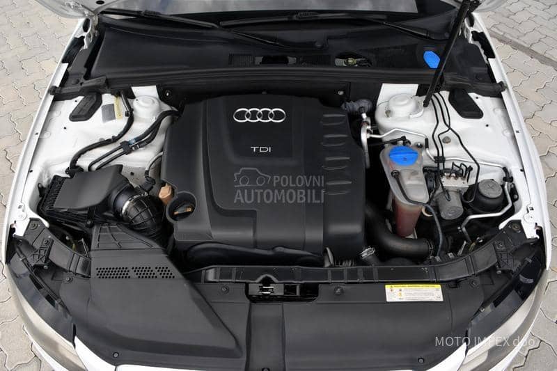 Audi A4 2.0 TDI/S-LINE/N0V