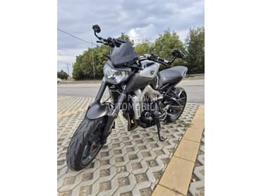 Yamaha Mt09