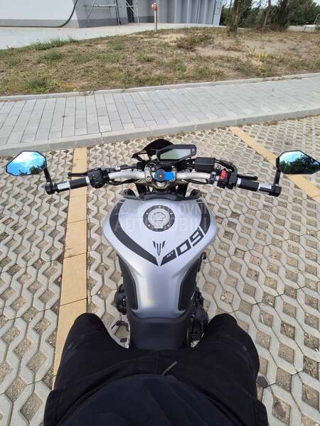 Yamaha Mt09