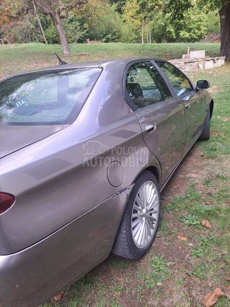 Alfa Romeo 166 jtdM