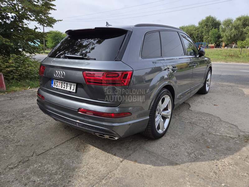 Audi SQ7 