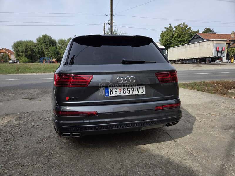 Audi SQ7 