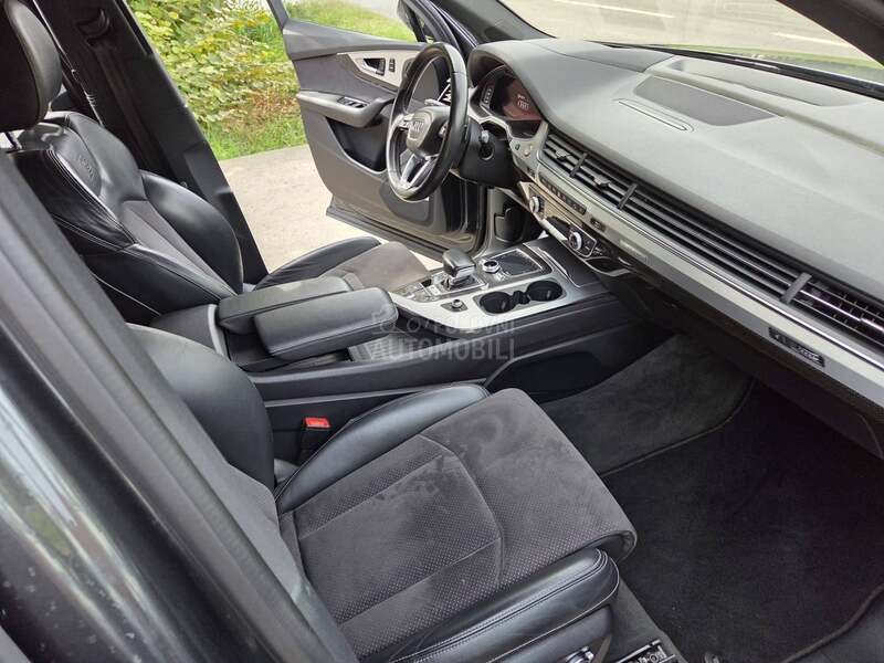 Audi SQ7 