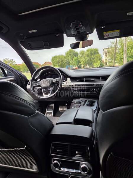 Audi SQ7 