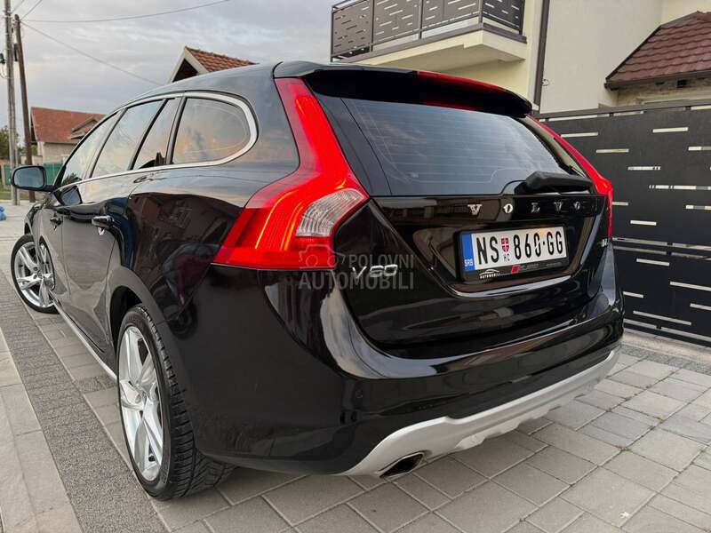 Volvo V60 2.4/UNI.KAT/reg1.god
