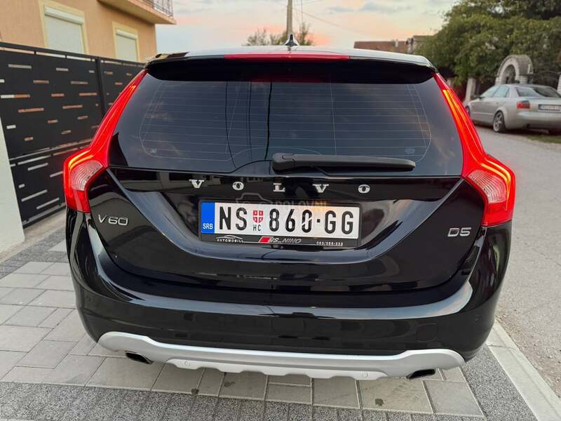 Volvo V60 2.4/UNI.KAT/reg1.god